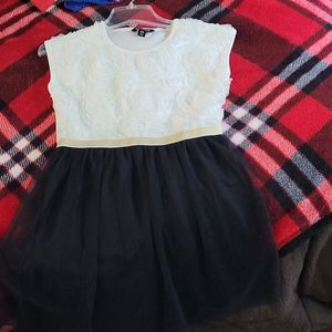 Girls size 10/12 Dress
